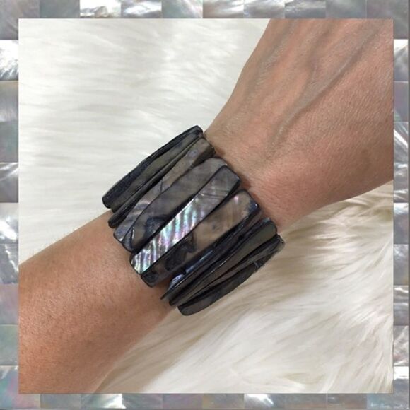 Exotic Beach Shell Bracelet - Picture 4 of 4